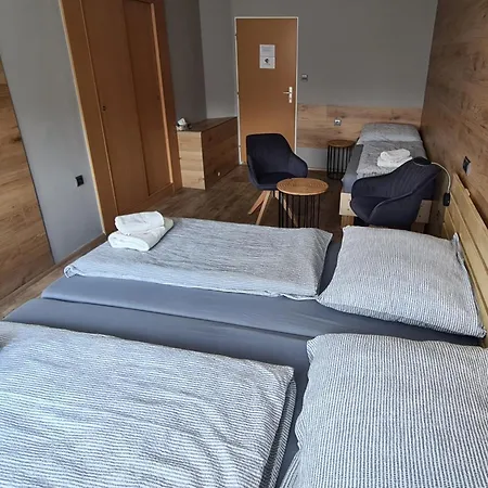 Pod Zamkem ゲストハウス ヴィゾヴィツェ